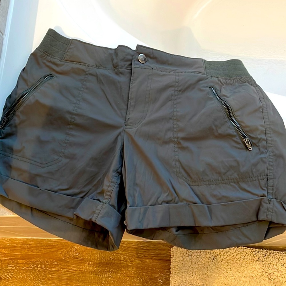 Army green Utility Shorts